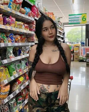 Kataeeee Thumbnail Picture