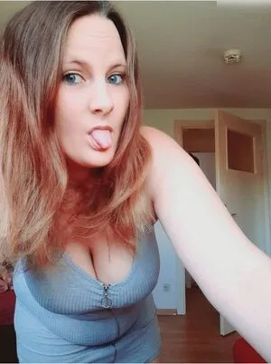 Katastrofee Lovoo Streamerin Eskort Infos Thumbnail Picture