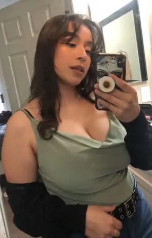 Kate Racks Thumbnail Picture