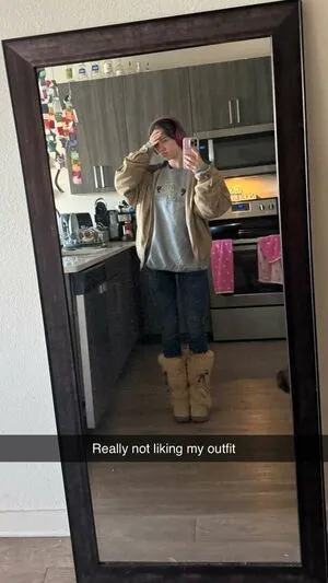 Katelyn Ernst OnlyFans Leaked Free Thumbnail Picture - #knlFZFQu50