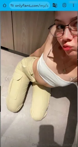 Katharina Schmitt Thumbnail Picture
