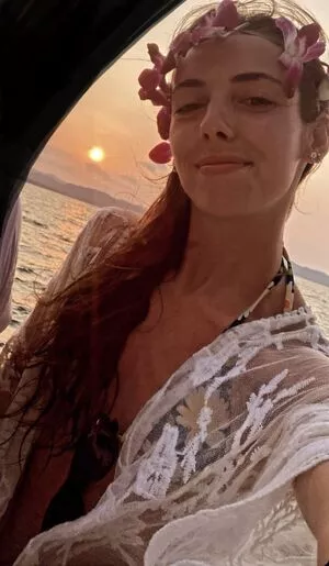 Katherine Bray Thumbnail Picture