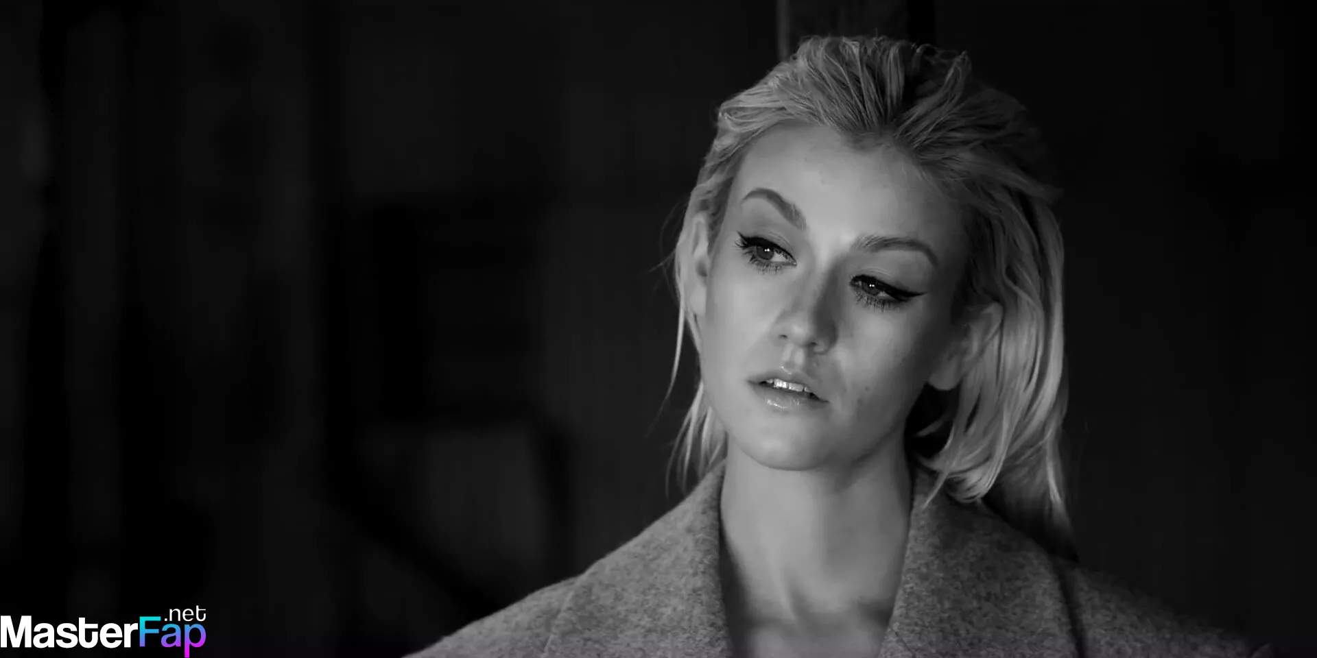 Katherine mcnamara desnuda