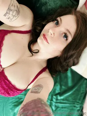 Katherinepinefree OnlyFans Leaked Free Thumbnail Picture - #79Azl15ObB
