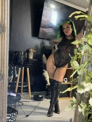 Katie Edgell Thumbnail Picture