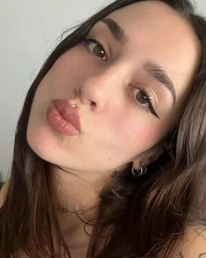 Katie Rose Thumbnail Picture