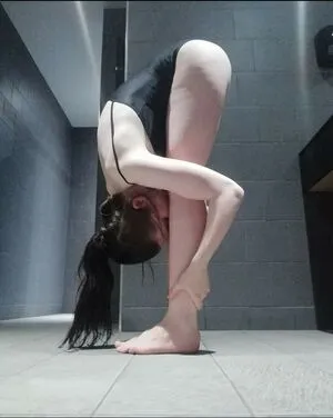 Katie Webster Thumbnail Picture