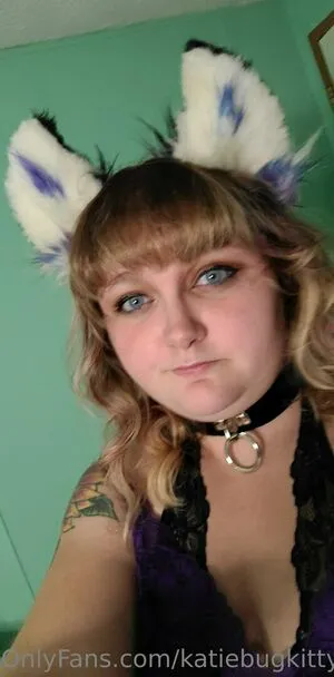 Katiebugkitty122 OnlyFans Leaked Free Thumbnail Picture - #4e5V3tD95L