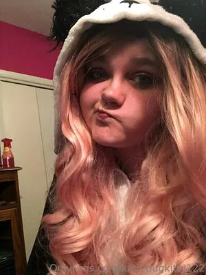 Katiebugkitty122 Thumbnail Picture