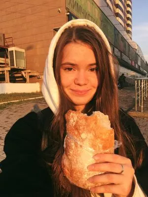 Katya Shvint Thumbnail Picture