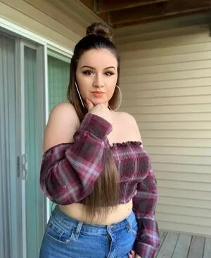Kayla Sessler Thumbnail Picture