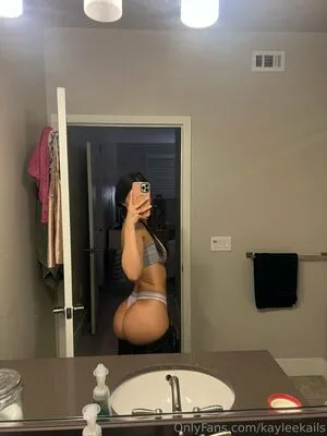 Kaylee Kails Thumbnail Picture