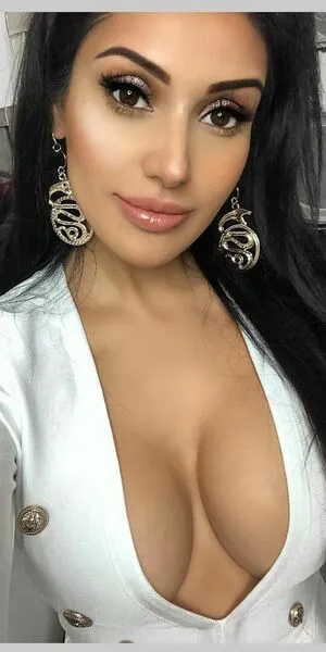 Kbellebeauty Thumbnail Picture