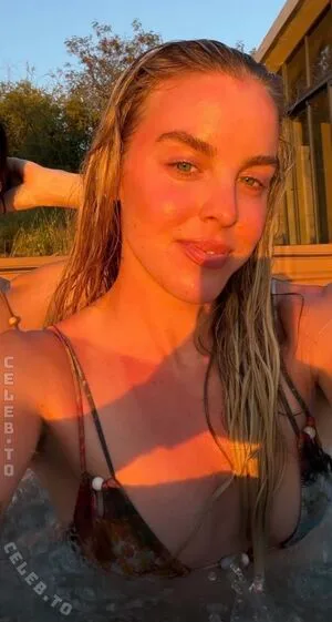 Keely Hodgkinson OnlyFans Leaked Free Thumbnail Picture - #0W2xv2LI1J