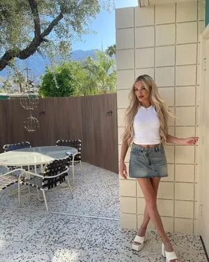 Kelli Scott Thumbnail Picture