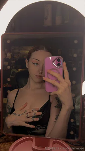 Kellmariee Thumbnail Picture