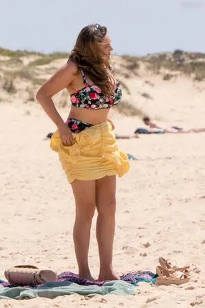 Kelly Brook Thumbnail Picture