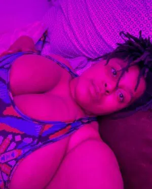 Kellymoonstone Thumbnail Picture