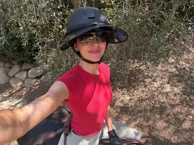 Kendall Jenner OnlyFans Leaked Free Thumbnail Picture - #b8gGSOYhSS