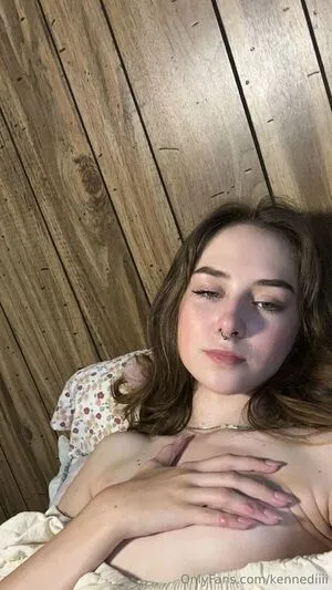 Kenediiii Thumbnail Picture