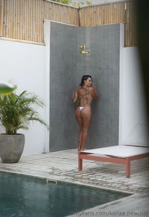 Kenza Peachie Thumbnail Picture