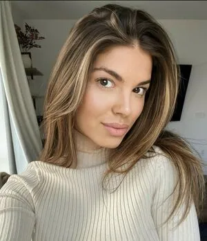 Kerri Ann Robberts Thumbnail Picture