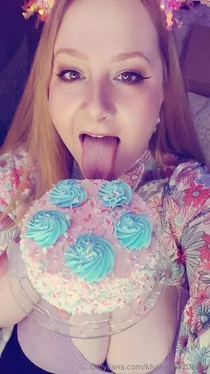 Khaleesi420eats OnlyFans Leaked Free Thumbnail Picture - #hrGa3T0GVQ