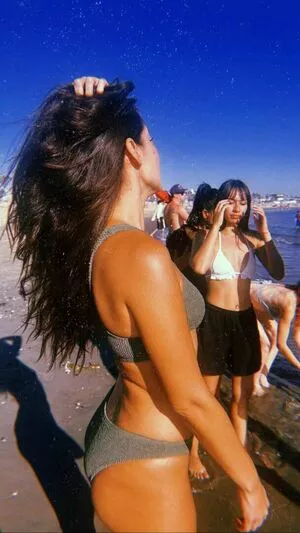 Khalyla Kuhn Thumbnail Picture