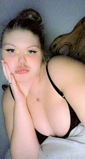 Kia Lou Thumbnail Picture