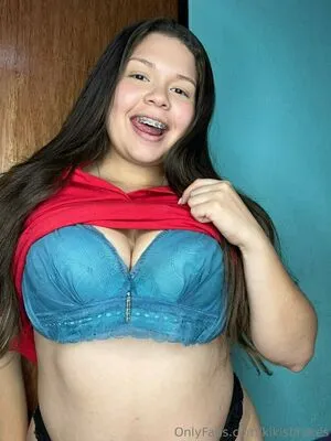 Kikisbraces OnlyFans Leaked Free Thumbnail Picture - #R8bziZ6uAL