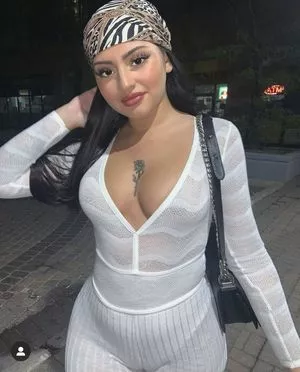 kikkilovesme Profile Thumbnail