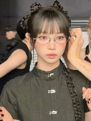 Kim Chaewon OnlyFans Leaked Free Thumbnail Picture - #A9sKCwcVvx