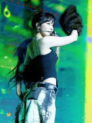 Kim Chaewon OnlyFans Leaked Free Thumbnail Picture - #B7LWInNbBw