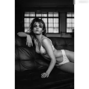 Kim Hirzel Thumbnail Picture