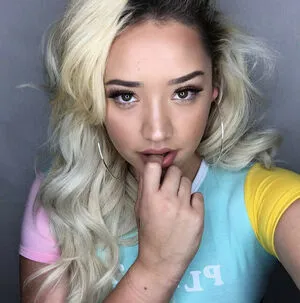 Kim Johannson Thumbnail Picture