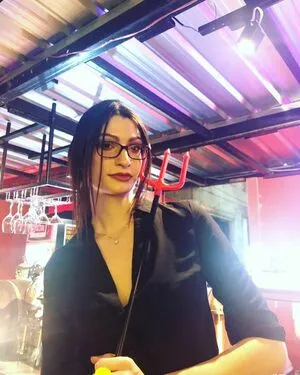 Kimberly Apasara Thomas Thumbnail Picture