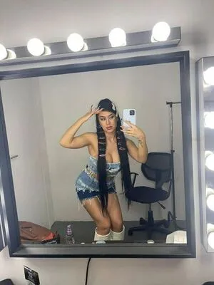 Kimi Kaldi OnlyFans Leaked Free Thumbnail Picture - #0eV3SM55xv