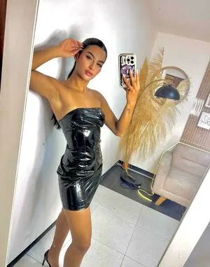 Kimm Khalifa OnlyFans Leaked Free Thumbnail Picture - #FHTUEFOARi