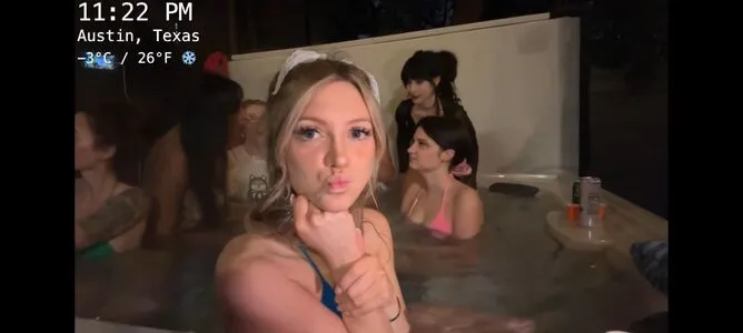 Kimmee Thumbnail Picture