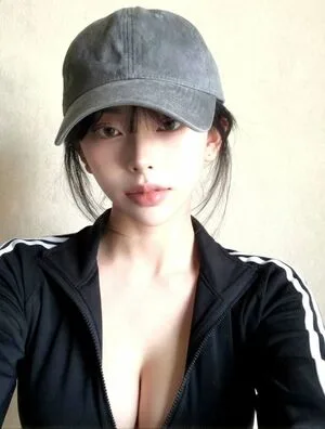 Kimnoeul OnlyFans Leaked Free Thumbnail Picture - #lLC0KdFiMC