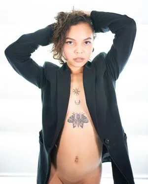 Kinglynese Thumbnail Picture
