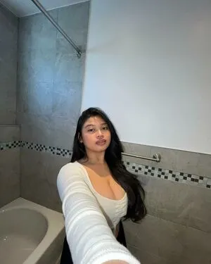 Kisshey Tapnio Thumbnail Picture