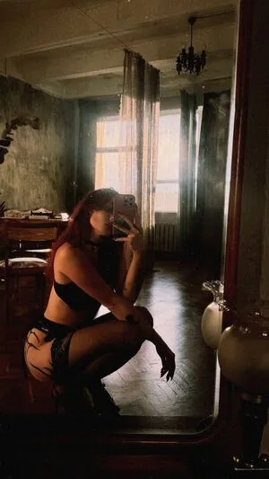 Kit Lilith Thumbnail Picture