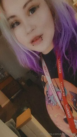 Kittenoflore Thumbnail Picture