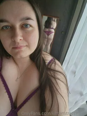 Kittenstretchfree OnlyFans Leaked Free Thumbnail Picture - #Ug20UZI2eb