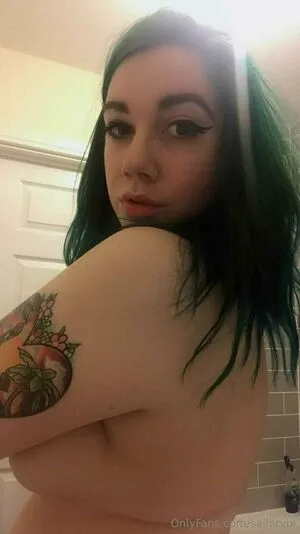 Kitty Queen Thumbnail Picture