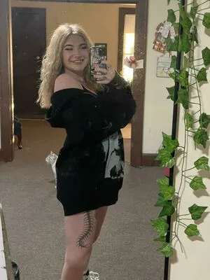 Kittycourty OnlyFans Leaked Free Thumbnail Picture - #4thHjqYtO6