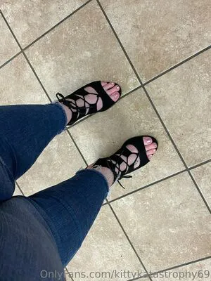 Kittykatastrophy69 OnlyFans Leaked Free Thumbnail Picture - #SOpXctzgmd