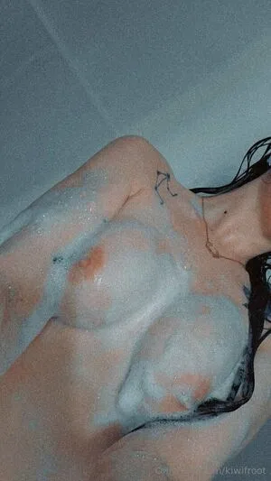 Kiwifroot OnlyFans Leaked Free Thumbnail Picture - #01Hf0s2PnM