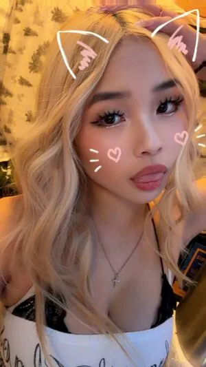 Kkellyhsu Thumbnail Picture